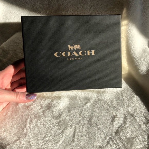 🔥NEW🔥 Coach  corner zip wristlet - Picture 4 of 7